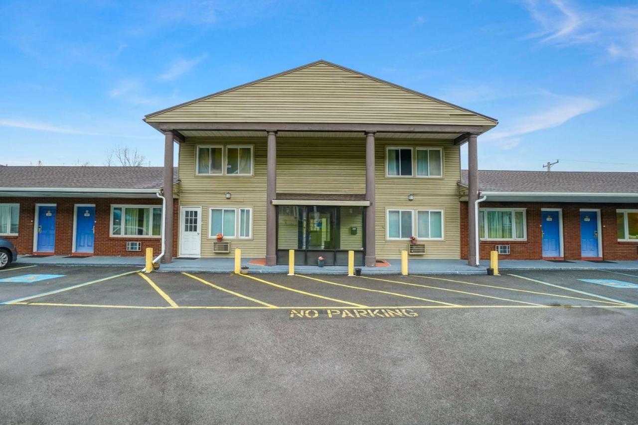 Motel 6-Ilion, Ny Εξωτερικό φωτογραφία